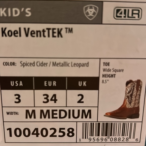 Ariat cowgirl boots - Picture 4 of 4